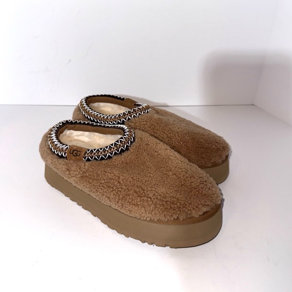 UGG Tazz Maxi Curly Platform Slippers - Picture 1 of 4